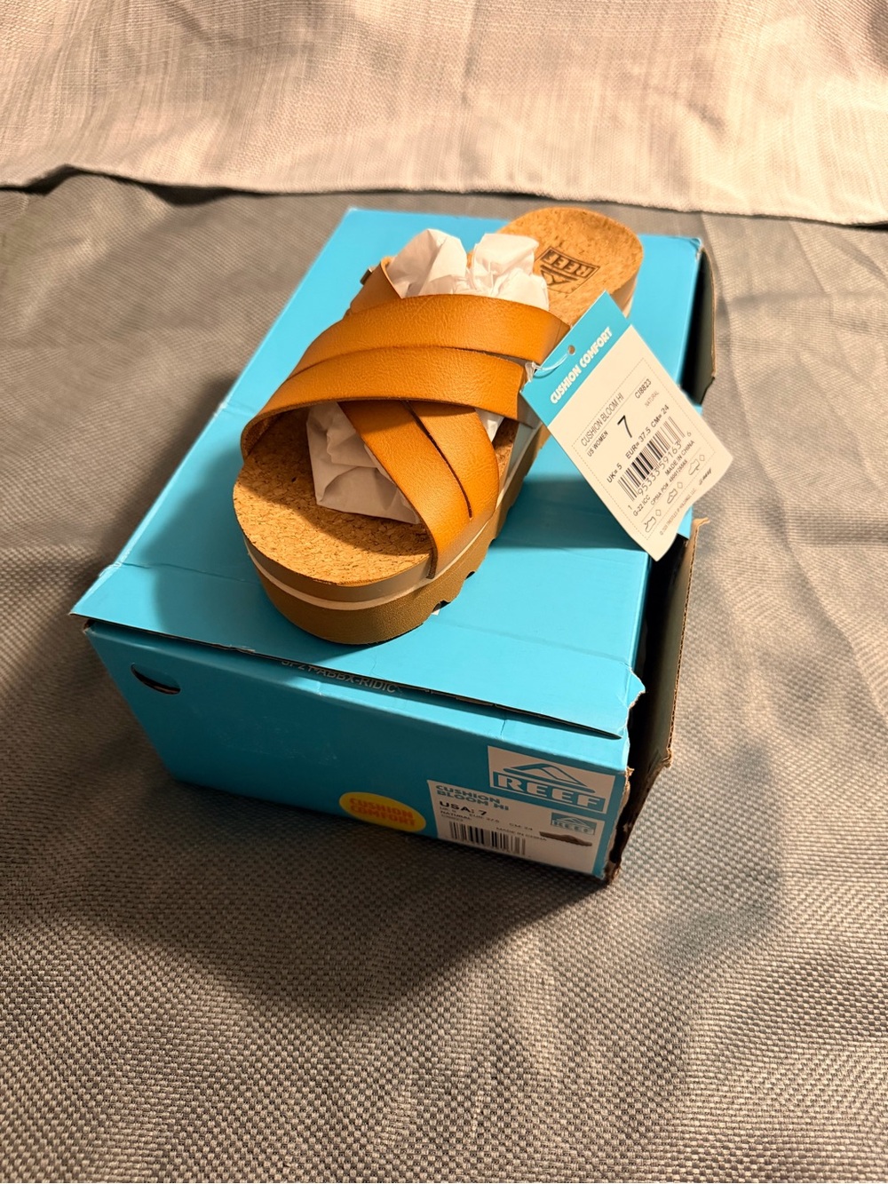 Reef Cushion Bloom Hi Platform Slide Sandals - Picture 2 of 4